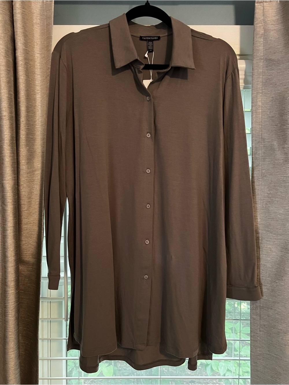 Eileen Fisher Classic Collar Long Sleeve Shirt in Smoke (Large)